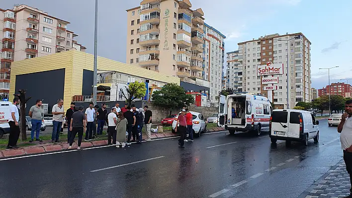 Kayseri'de feci kaza - Çok sayıda yaralı var!