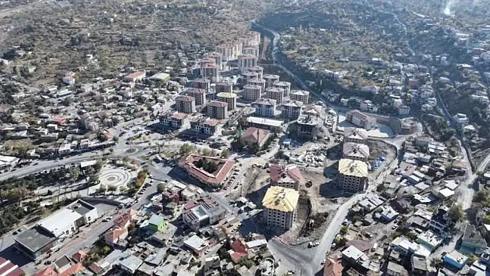 Kayseri'de hak sahipleri evlerine giremiyor!