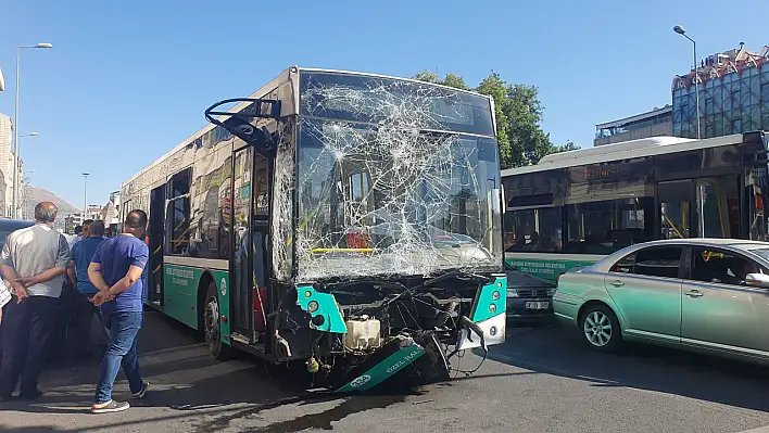 Kayseri'de Halk Otobüsünün Freni Patladı- Çok Sayıda Yaralı!