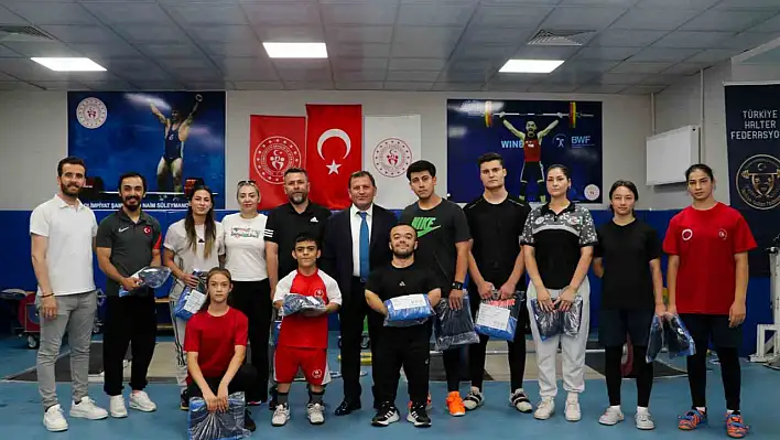 Kayseri'de haltercilere yeni destek!