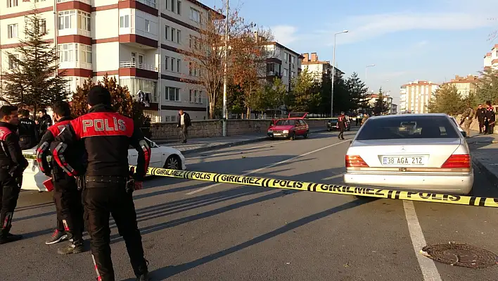 Kayseri'de husumet kanlı bitti! Karakol çıkışında silahlı saldırı