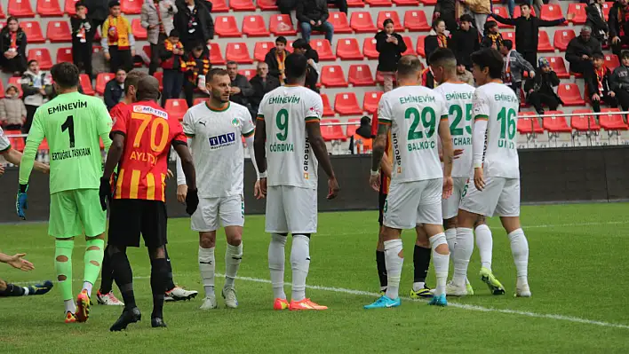 Kayseri'de ilk yarıda gol sesi çıkmadı