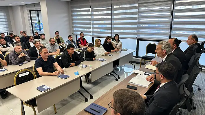 Kayseri'de iş yeri temsilcileri ve komite başkanları bu toplantıda bir araya geldi!