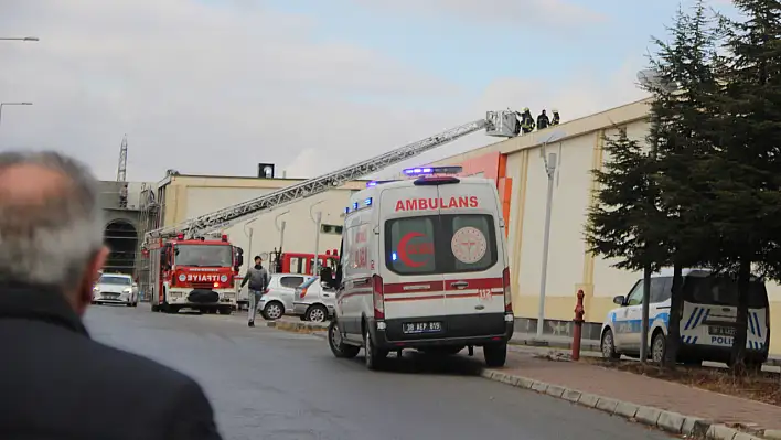 Kayseri'de iş yeri yangını: Ekipler hızla müdahale etti!