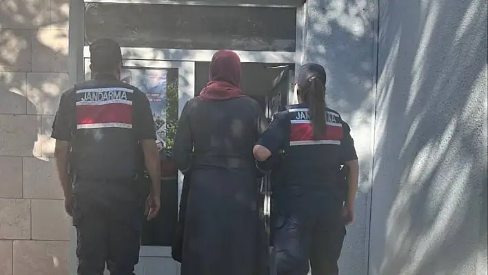 Kayseri'de Jandarma'dan FETÖ operasyonu!