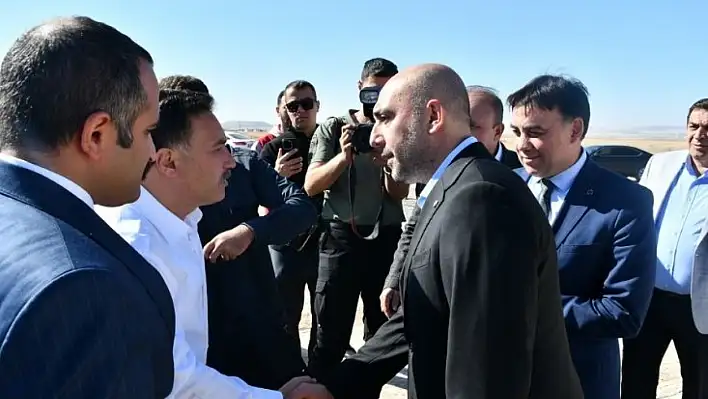 Kayseri'de jeotermal sera hamlesi! Vali Çiçek sahada inceleme yaptı