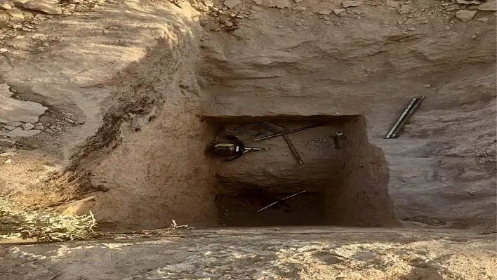 Kayseri'de kaçak kazıya suç üstü!