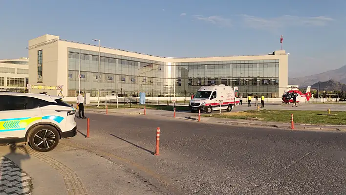 Kayseri'de kamyon ile otomobil çarpıştı: 2 polis yaralı