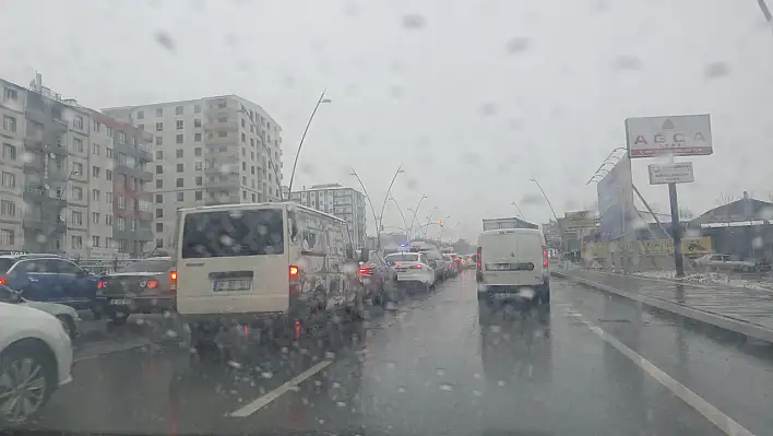 Kayseri'de kar alarmı! İşte kapanan yollar…