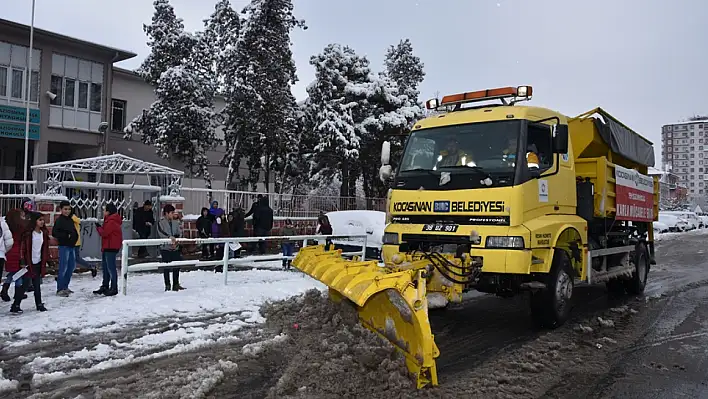 Kayseri'de kar yağışlarına karşı hazırlıklar başladı!