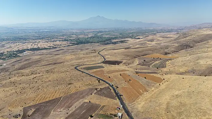 Kayseri'de kırsal yollar 30 milyon TL'lik yatırımla yenileniyor