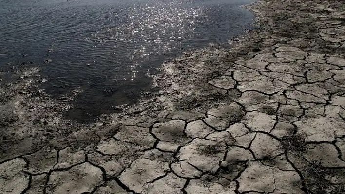 Kayseri'de kuruyan gölet için DSİ'den acil müdahale!