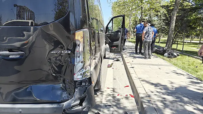 Kayseri'de motosiklet kazası: Yaralılar hastaneye kaldırıldı