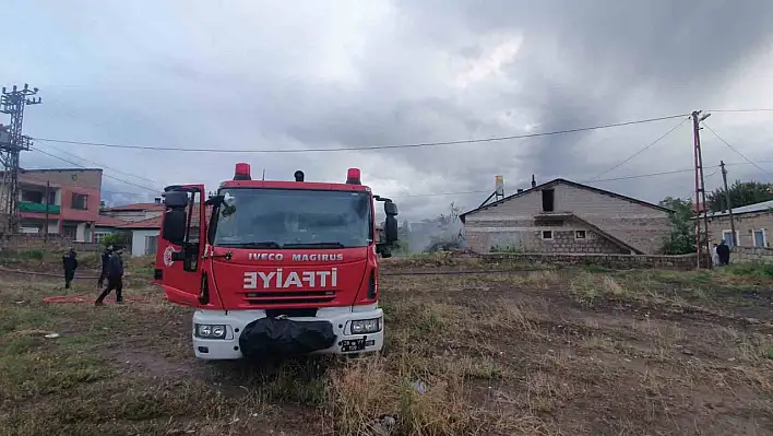 Müstakil evde çıkan yangın korkuttu