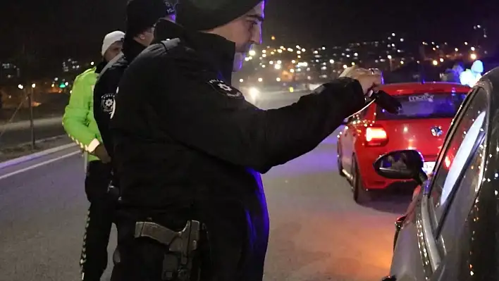 Kayseri'de narkotik ve asayiş denetimi! Uyuşturucu ele geçirildi