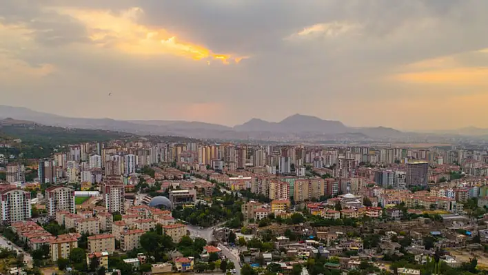 Kayseri'de neler paylaşıldı? ErVa Spor Okulu, Protokol, Kayserispor...