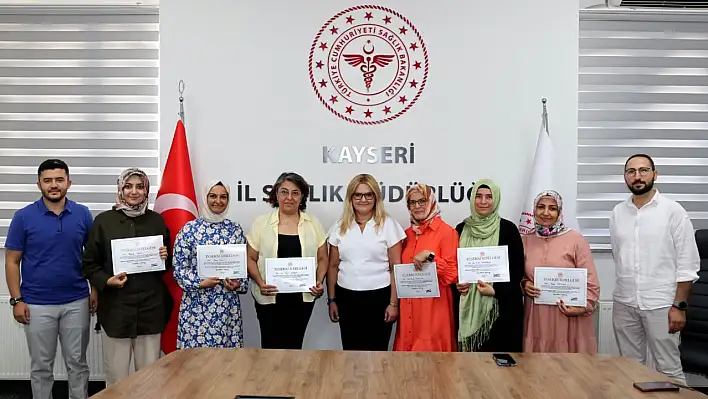 Kayseri'de obeziteyle mücadelede öne çıkan aile hekimlerine ödül