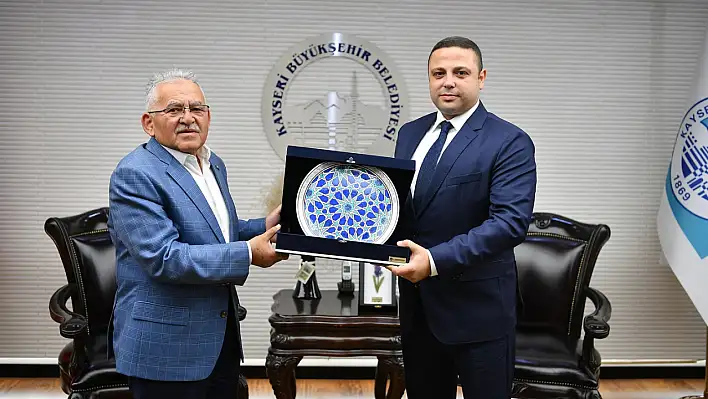 Kayseri'de ortak akıl buluşmaları: Büyükkılıç'tan yoğun ziyaret trafiği