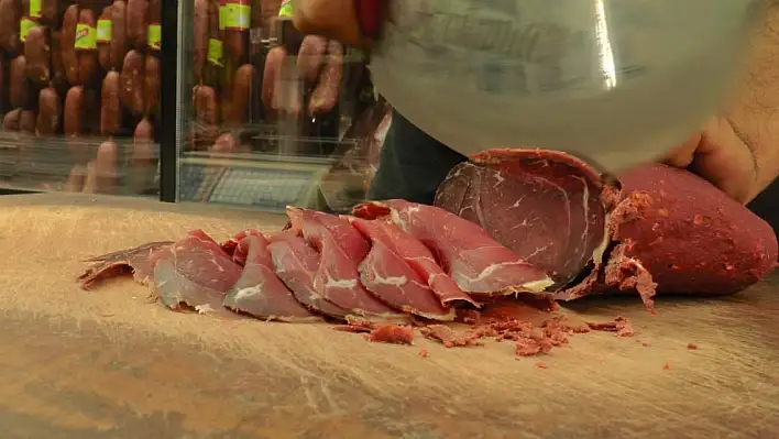 Kayseri'de pastırma ve sucuk satışları yüzde 25 düştü!
