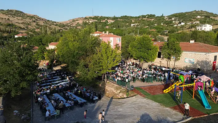 Kayseri'de pilav şenliği coşkusu: Müzik, şiir ve tatlar bir arada