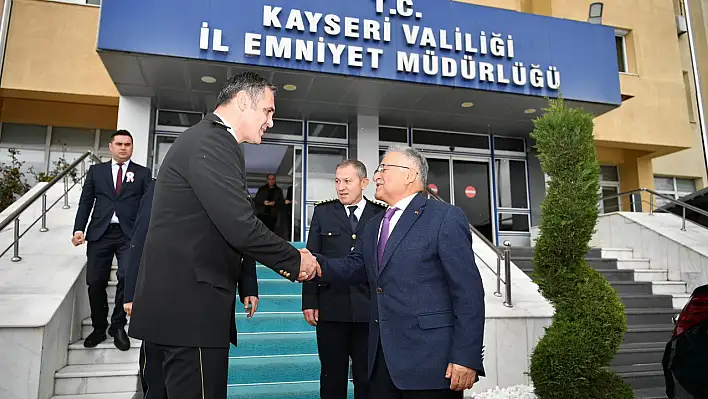 Kayseri'de Polis Haftası coşkusu: Başkan Büyükkılıç'tan emniyete ziyaret