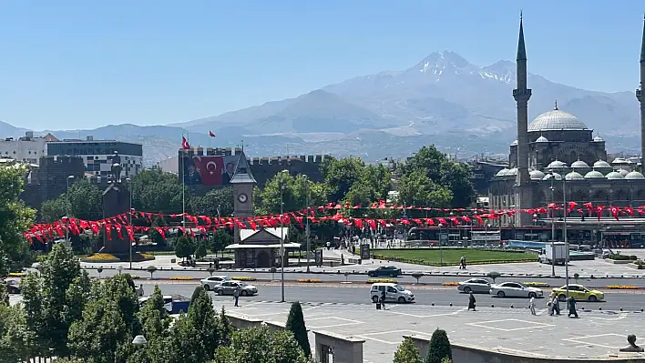 Tarihi Saat Kulesi ne olarak hizmet verecek?