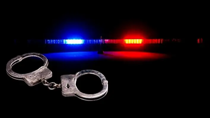 Kayseri'de silah kaçakçılarına darbe: Cephanelik gibi ev!