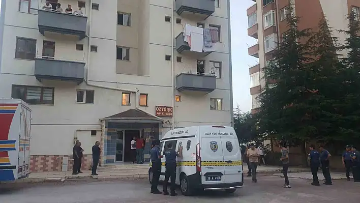 Apartmanda kan çıktı