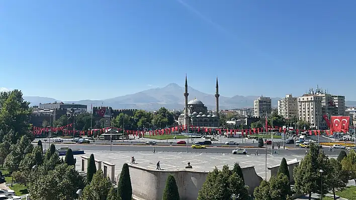 Kayseri'de son hafta telaşı -Vatandaş randevu bulmakta zorlanıyor!