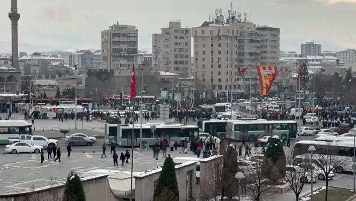 Kayseri'de tansiyon yükseliyor! TOMA olay yerine sevk edildi