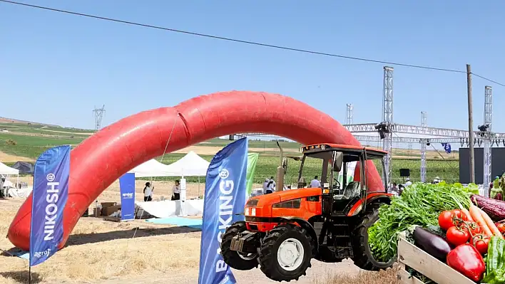 Kayseri'de tarla günü etkinliği: Çiftçiye destek mesajı!