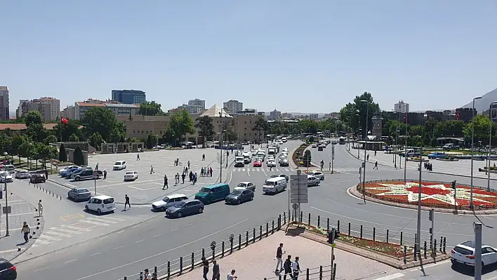 Kayseri'de tramvay geçici olarak durdu! Aktarmalı sistem başladı