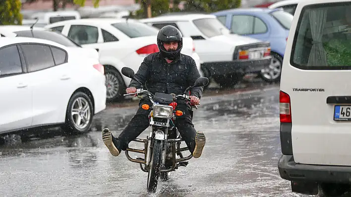 Kayseri'de yoğun sağanak etkili oldu