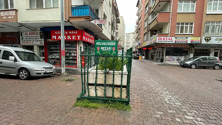 Kayseri'de yolun ortasında bulunan mezarın hikayesi...