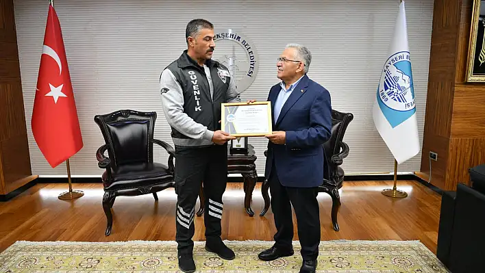 Kayseri'deki kahraman güvenliğe Büyükkılıç teşekkür etti