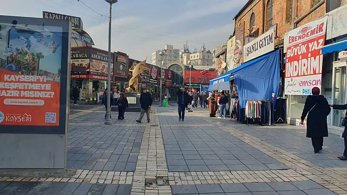 Kayseri'deki mağazalarda etiketler değişecek
