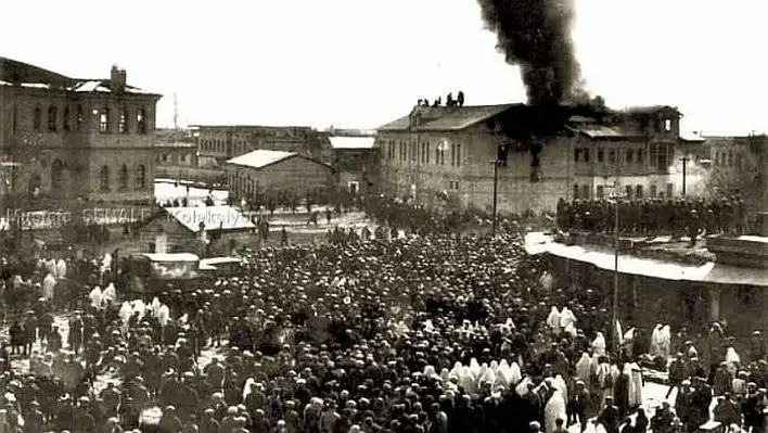 Kayseri'deki Papaz Okulu 92 yıl önce böyle kül oldu…