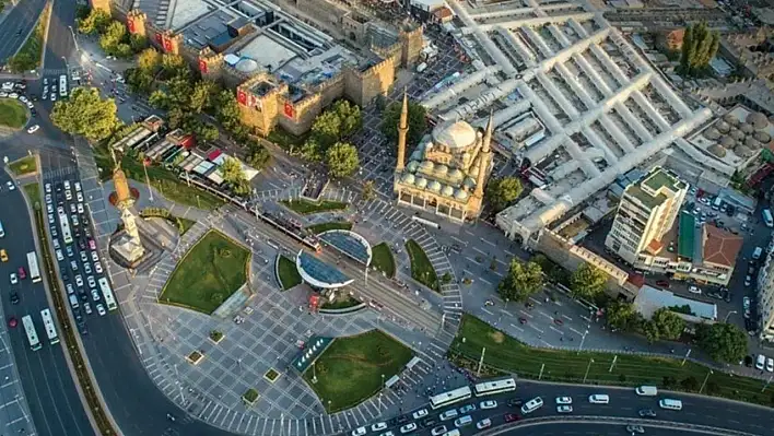 Kayseri'den Kısa Kısa: Uyuşturucu, Zincirleme Kaza, Yeni Lise, Otobüs Güzergah Değişikliği, Kayserispor…