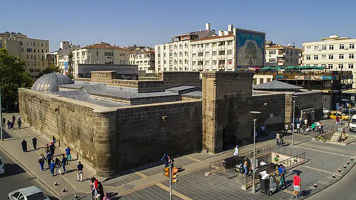 Kayseri'den kısa kısa: Yüksekten düşme, Konut, Şikayet, Otobüs durakları, Kayserispor...