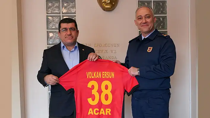 Kayseri Garnizon Komutanı'ndan Kayserispor'a ziyaret!