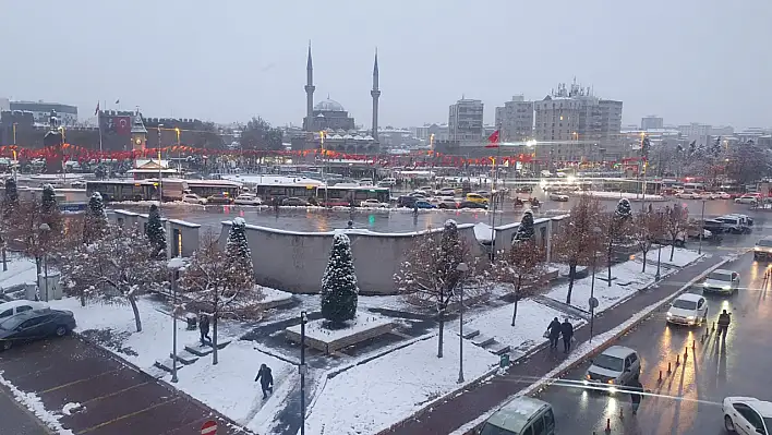 Kayseri güne müjdeli haberle uyandı: O tarihte kar yağışı 3 gün sürecek!