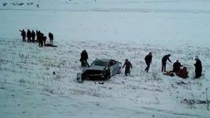 Kayseri'de otomobil şarampole yuvarlandı: 1 ölü, 5 yaralı