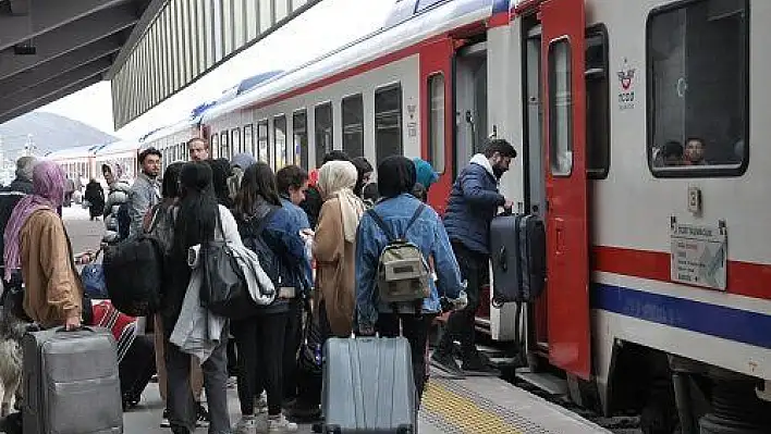 Doğu Ekspresi'nde bayram yoğunluğu