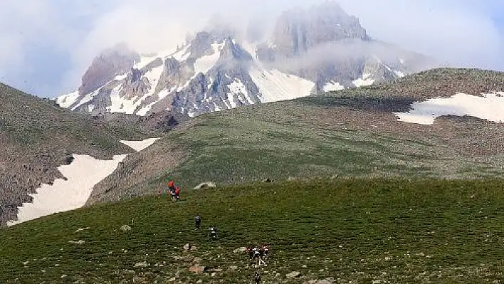 Uluslararası Erciyes Ultra Sky Trail Dağ Maratonu başladı