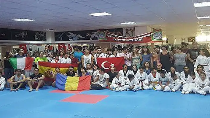 Avrupalı Gençler Kayseri'de Olimpiyat Projesine katıldı