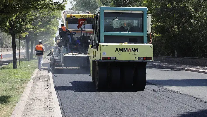 Büyükşehir'de yollar yenileniyor