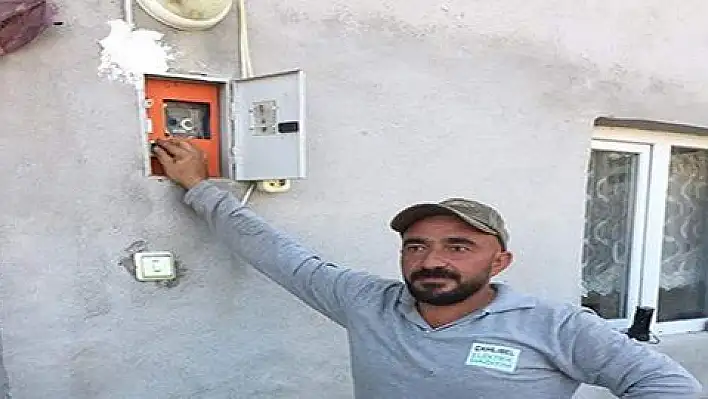 İlk kez elektriğe kavuştular