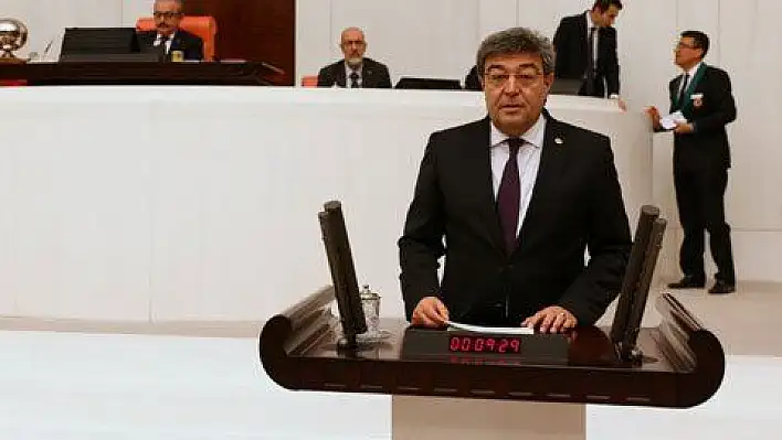 'Yolcu uçsa da uçmasa da işletmeci garanti parasını alacak mı?'