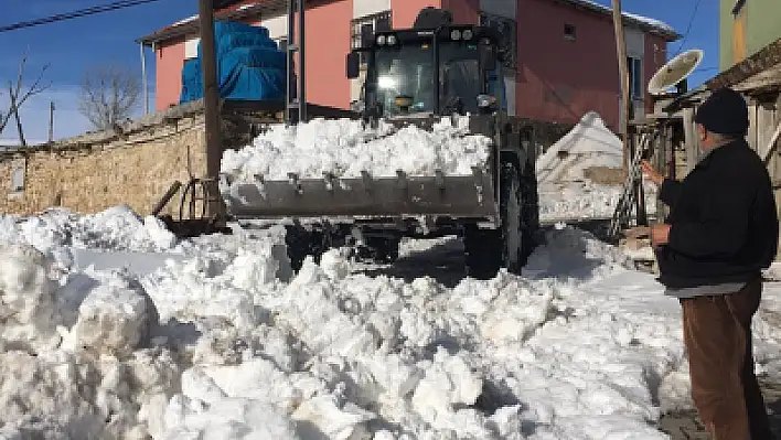 Gölcük mahallesi de kardan temizlendi