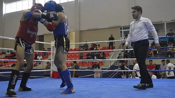 MuayThai müsabakaları Kayseri'de düzenlendi